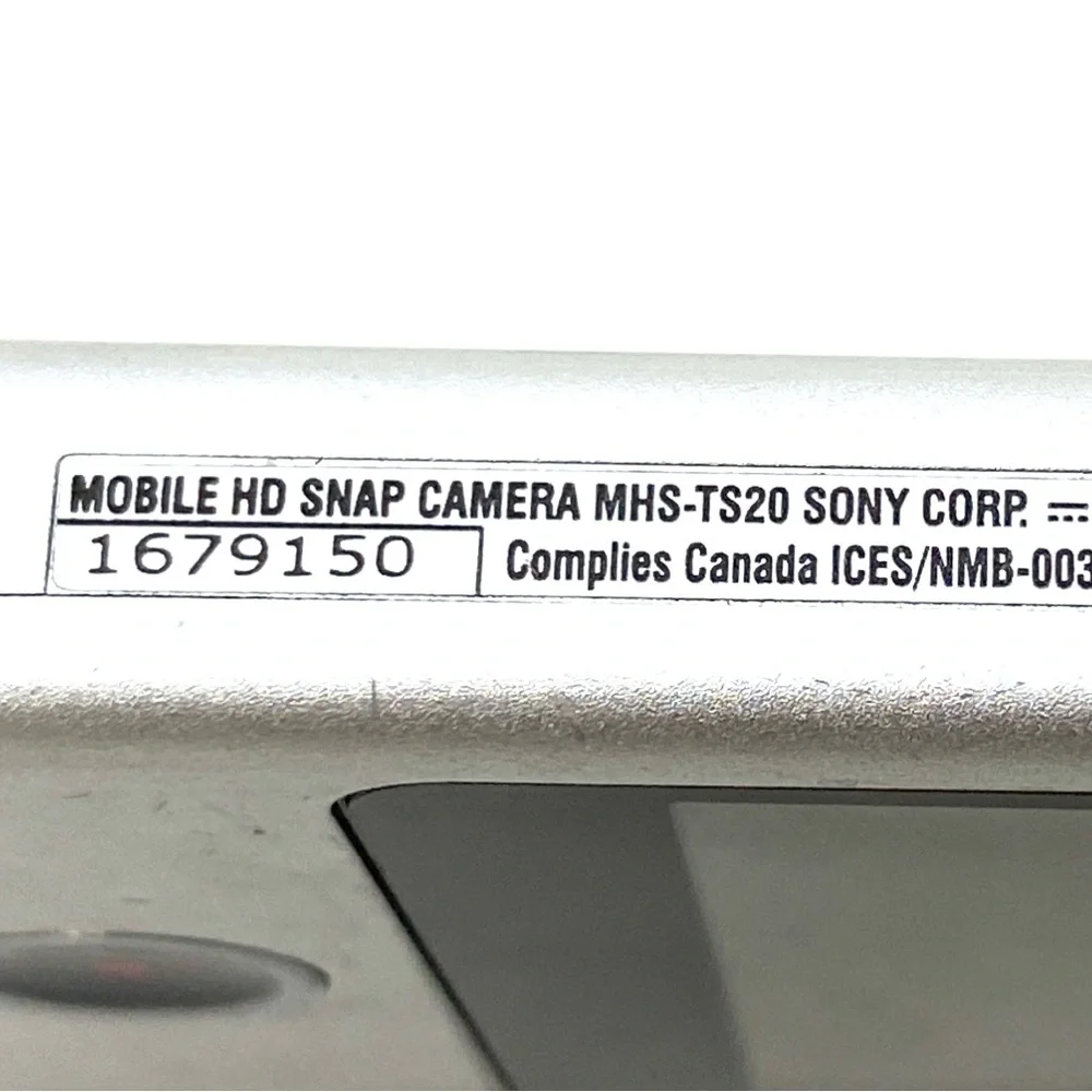 Sony Bloggie Mobile 8GB HD Snap1080p HD Handheld Camera/Camcorder MHS-TS20